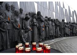 В&nbsp;Гатчине открыли мемориал мирным жителям СССР&nbsp;&mdash; жертвам нацистского геноцида