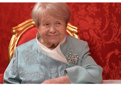 Александра Пахмутова&nbsp;&mdash; мелодия страны и&nbsp;народа