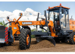 &laquo;Брянский арсенал&raquo; освоил производство новых автогрейдеров с &laquo;автоматической коробкой передач