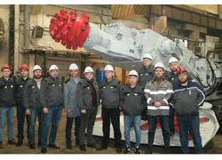 Ясиноватский машзавод выпустил первый импортозамещающий комбайн