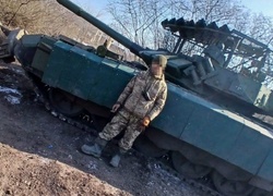 В&nbsp;зоне СВО замечен танк Т-72 с&nbsp;комплексом активной защиты &laquo;Арена