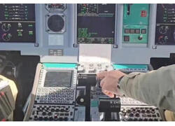 Суперджет с&nbsp;двигателями ПД-8 выполнил второй испытательный полет